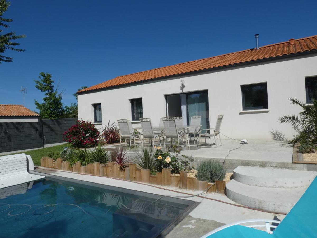 Villa D'Eau Douce Les Achards  Exteriör bild