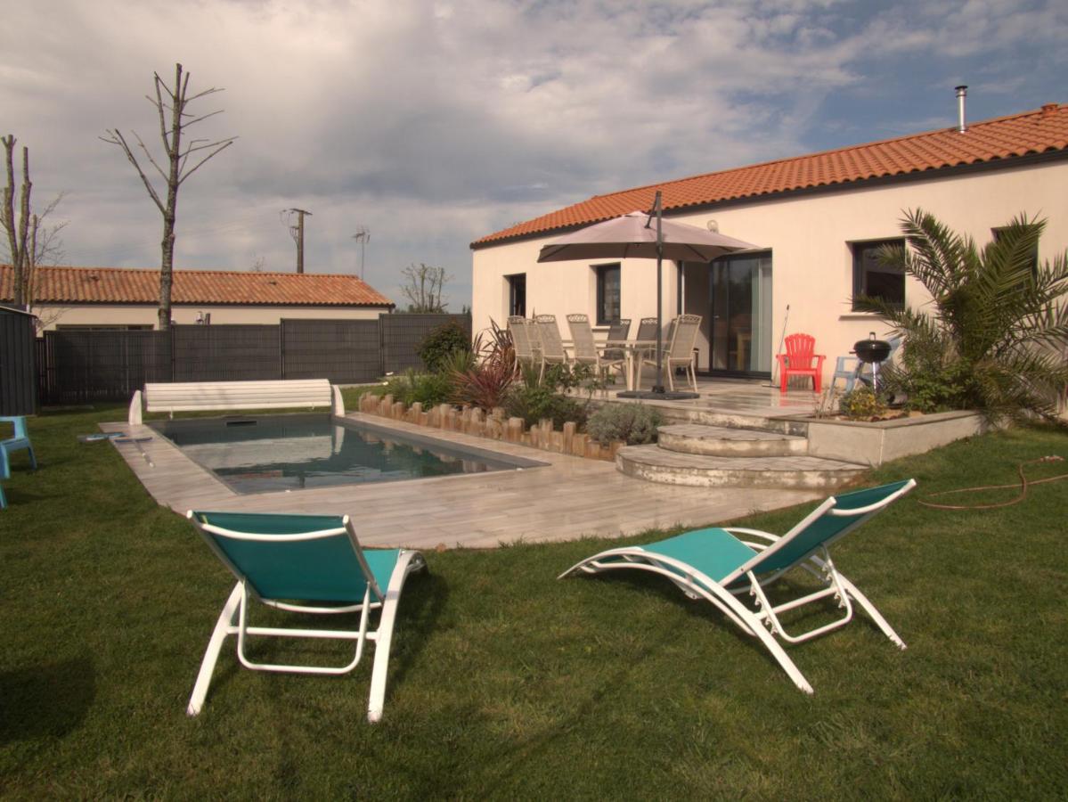 Villa D'Eau Douce Les Achards  Exteriör bild