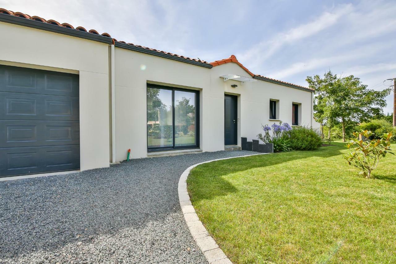 Villa D'Eau Douce Les Achards  Exteriör bild